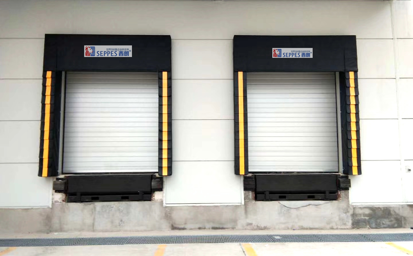 物流仓库三件套:提升门、装卸货平台、门封插图 物流仓库三件套:提升门、装卸货平台、门封插图