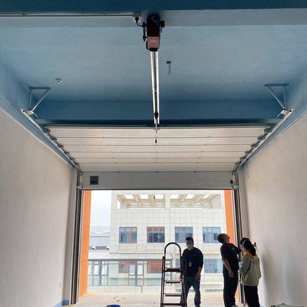 工厂安装的提升门如何使用保养缩略图