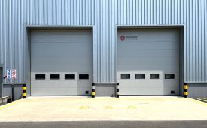 德资工厂电动提升门安装项目缩略图