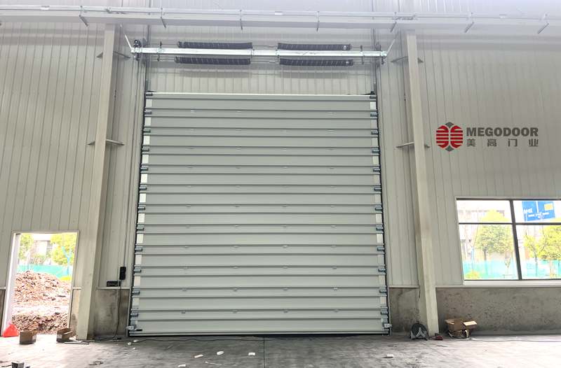 钢结构厂房安装提升门注意事项插图8 钢结构厂房安装提升门注意事项插图8