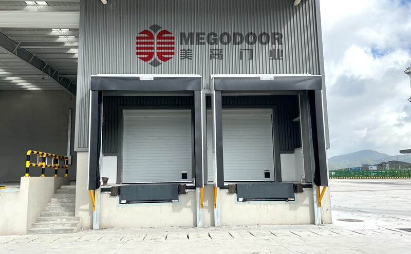 Dock提升门：高效物流与工业装卸的关键门户插图1